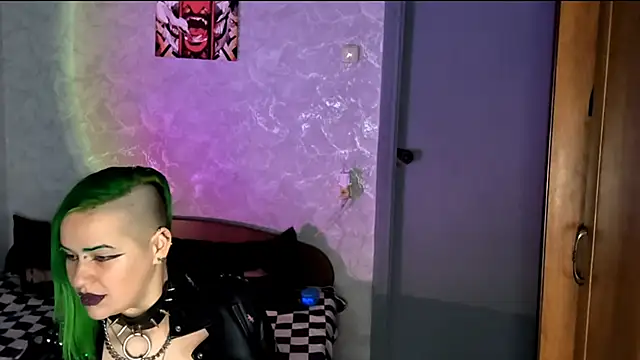 Snapshot of NeonNectar_ chatting on October 17, 3:25 pm NeonNectar  online show from October 17, 3:25 pm