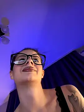 bigJuicyPussy online show from November 14, 1:10 pm