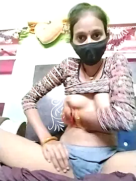Snapshot of Punam_ji chatting on June 15, 11:23 am Punam ji online show from June 15, 11:23 am