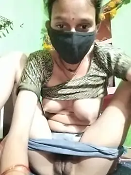 Snapshot of Punam_ji chatting on August 4, 11:46 am Punam ji online show from August 4, 11:46 am