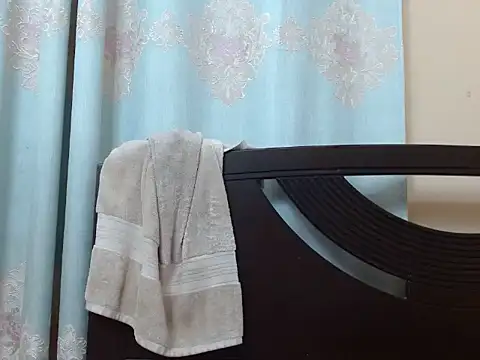 smallcuute online show from September 16, 9:49 pm