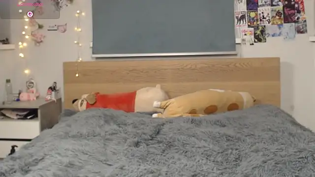 Snapshot of triplebakaaa chatting on October 6, 9:45 pm triplebakaaa online show from October 6, 9:45 pm