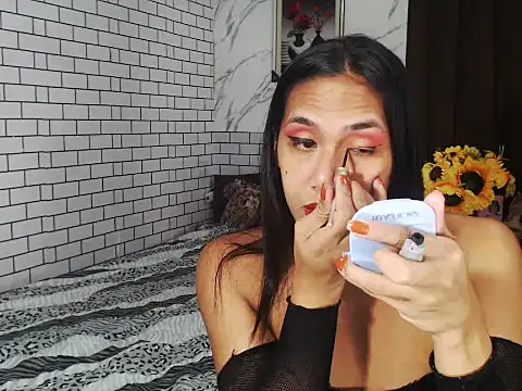 Latinahugecock online show from October 9, 6:28 pm