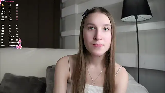 NanaMertins online show from December 17, 1:33 am