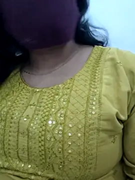 Snapshot of Sakshi4u chatting on July 6, 7:27 am Sakshi4u online show from July 6, 7:27 am