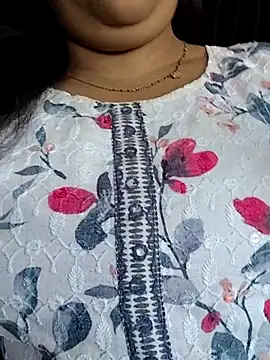 Snapshot of Sakshi4u chatting on July 10, 5:01 am Sakshi4u online show from July 10, 5:01 am