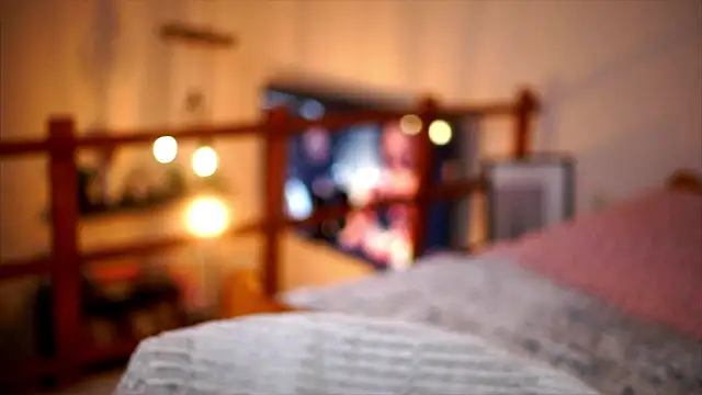 Emilyvanroessel online show from January 14, 12:22 pm