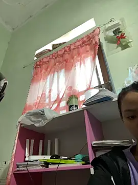 Snapshot of miminkute_99 chatting on October 22, 2:45 am miminkute 99 online show from October 22, 2:45 am