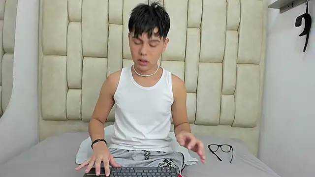 Snapshot of Felipe_Cold chatting on September 11, 2:11 am Felipe Cold online show from September 11, 2:11 am