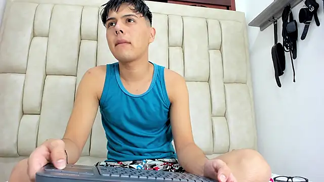 Snapshot of Felipe_Cold chatting on September 23, 2:25 am Felipe Cold online show from September 23, 2:25 am