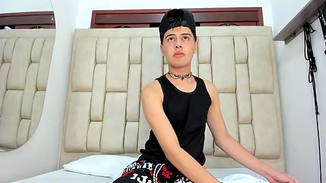 Snapshot of Felipe_Cold chatting on November 16, 2:06 am Felipe Cold online show from November 16, 2:06 am