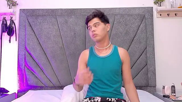 Snapshot of Felipe_Cold chatting on February 1, 2:21 am Felipe Cold online show from February 1, 2:21 am