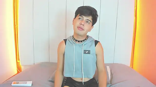 Snapshot of Felipe_Cold chatting on February 3, 2:53 am Felipe Cold online show from February 3, 2:53 am