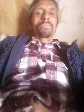 Snapshot of maxpowers84 chatting on May 22, 4:12 pm maxpowers84 online show from May 22, 4:12 pm