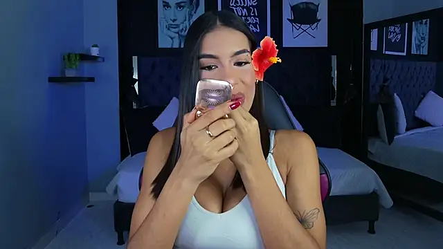 kitty collins  online show from March 23, 12:09 pm