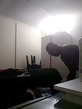 Snapshot of TmanZim2025 chatting on September 18, 6:10 pm TmanZim2025 online show from September 18, 6:10 pm