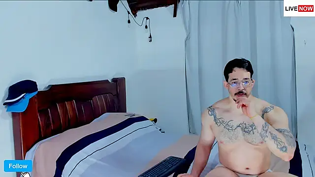 Hunter Hoott online show from July 3, 11:22 pm