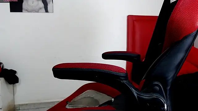 Snapshot of Codyknightt chatting on November 12, 1:00 pm Codyknightt online show from November 12, 1:00 pm