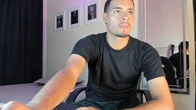 TeamPorn 19 online show from January 5, 8:23 pm