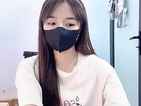 Snapshot of Tinaa-22 chatting on September 22, 4:20 pm Tinaa-22 online show from September 22, 4:20 pm