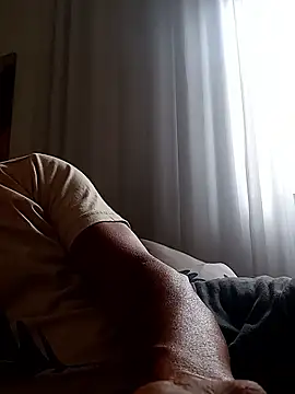 Snapshot of Binhocrs chatting on September 30, 5:07 pm Binhocrs online show from September 30, 5:07 pm