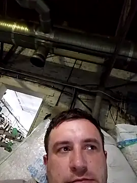 Snapshot of Ivandovxxxl_1010 chatting on September 28, 6:35 pm Ivandovxxxl 1010 online show from September 28, 6:35 pm