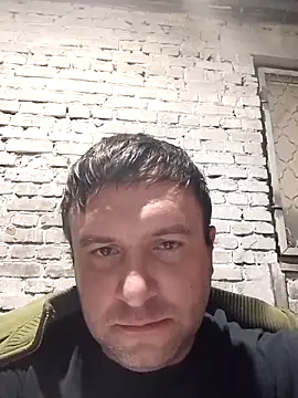 Snapshot of Ivandovxxxl_1010 chatting on January 19, 3:54 am Ivandovxxxl 1010 online show from January 19, 3:54 am