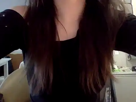 Mia 8 online show from March 17, 2:27 am