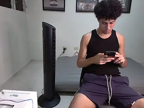 Dollarhot30 online show from November 10, 12:20 am