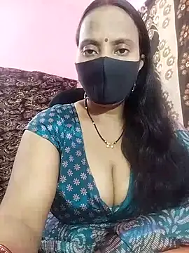 Snapshot of sharda35 chatting on November 24, 12:49 pm sharda35 online show from November 24, 12:49 pm