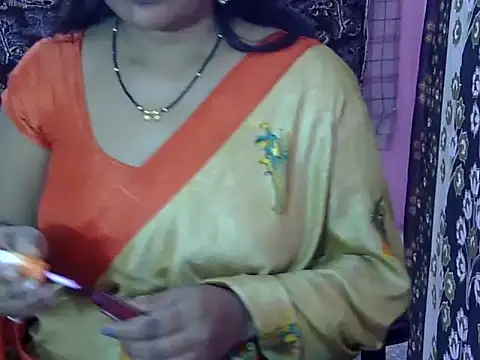 Snapshot of sharda35 chatting on November 26, 2:23 am sharda35 online show from November 26, 2:23 am