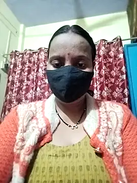 Snapshot of sharda35 chatting on December 21, 8:21 am sharda35 online show from December 21, 8:21 am