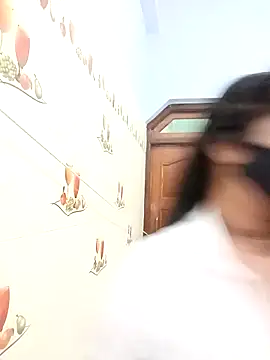 Hot-Soniya733 online show from February 11, 12:32 pm