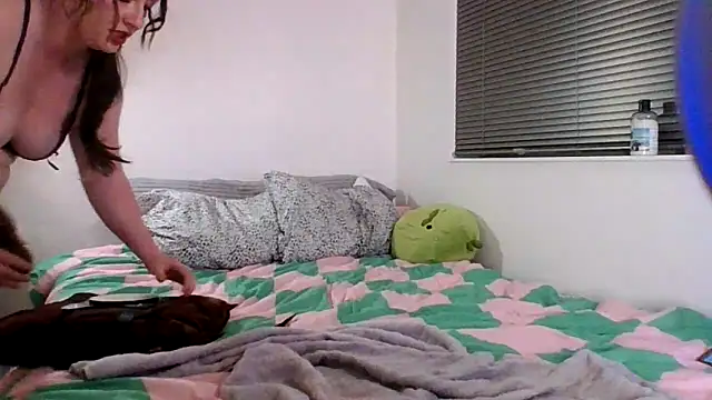 pppawg online show from April 10, 4:28 am