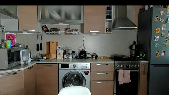 Snapshot of Bear_Beer130 chatting on June 14, 3:47 pm Bear Beer130 online show from June 14, 3:47 pm