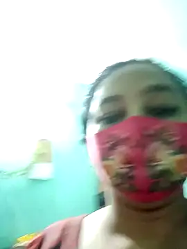 Snapshot of jenyfer709 chatting on May 7, 12:38 am jenyfer709 online show from May 7, 12:38 am
