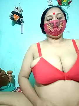 Snapshot of jenyfer709 chatting on June 23, 7:56 pm jenyfer709 online show from June 23, 7:56 pm