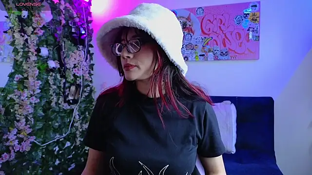 MiaVelvetDoll online show from February 20, 2:39 pm