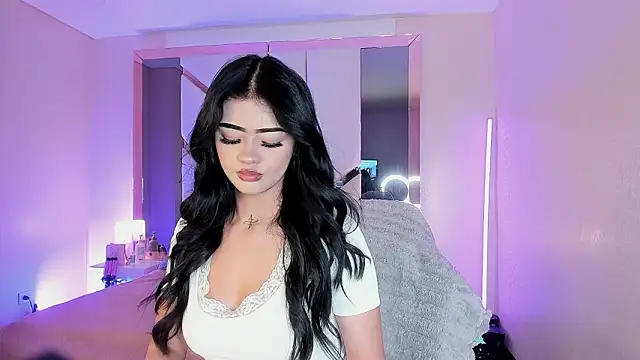 EmmaStonns online show from March 5, 12:23 pm