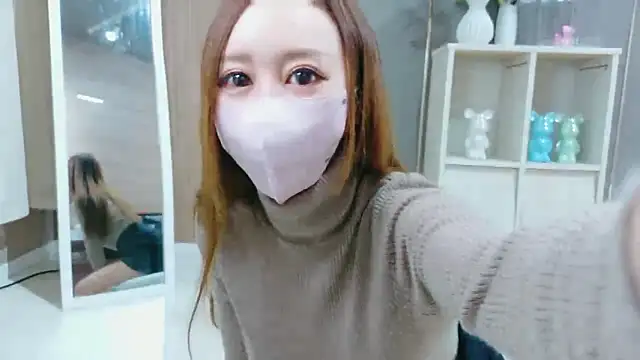 Snapshot of Xoxo__RUKA__xoxO chatting on October 15, 5:18 am Xoxo RUKA xoxO online show from October 15, 5:18 am