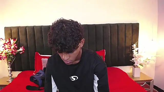 jhos padill online show from March 19, 1:37 pm