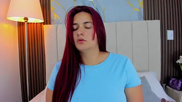 Snapshot of Victoria_Guzman chatting on May 20, 3:29 pm Victoria Guzman online show from May 20, 3:29 pm
