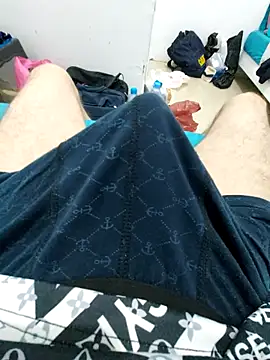 Snapshot of RaoufDz17cm chatting on October 13, 9:59 pm RaoufDz17cm online show from October 13, 9:59 pm