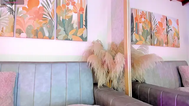 Snapshot of Celeste-Evanns chatting on November 28, 4:31 pm Celeste-Evanns online show from November 28, 4:31 pm