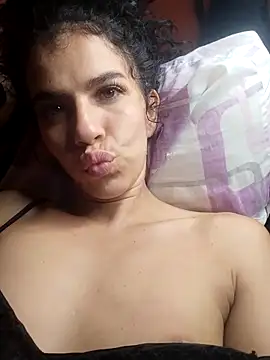 lucerocutte online show from April 17, 3:31 am