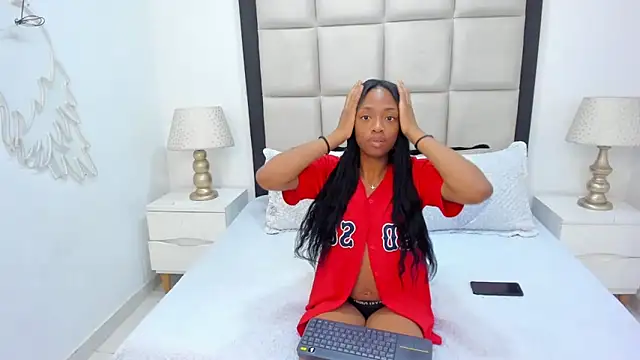 Snapshot of ElisabettaMonroy chatting on October 8, 12:58 pm ElisabettaMonroy online show from October 8, 12:58 pm