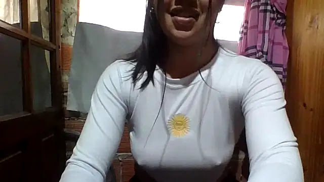 Snapshot of nosdivertimosjuntos chatting on July 17, 1:18 pm nosdivertimosjuntos online show from July 17, 1:18 pm