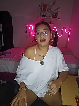 SoftLady S33 online show from March 23, 9:52 pm