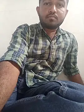 Snapshot of VJ17 chatting on December 1, 6:51 am VJ17 online show from December 1, 6:51 am