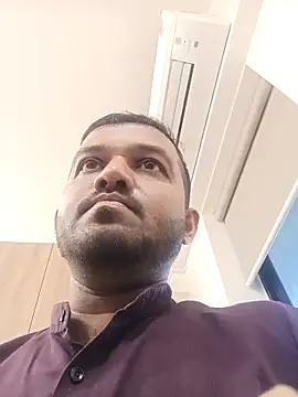 VJ17 online show from April 9, 10:09 am